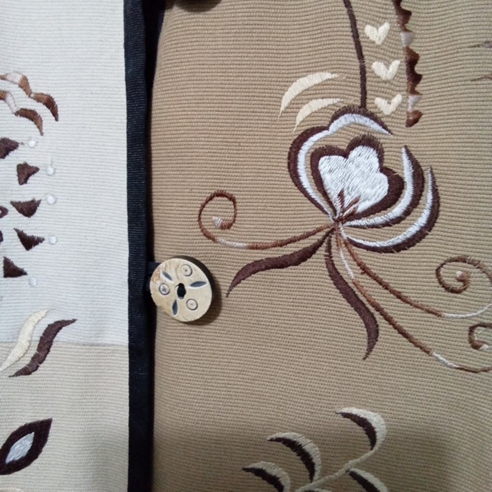 Indigo Neutral Patchwork Embroidered Blazer in Cr… - image 5